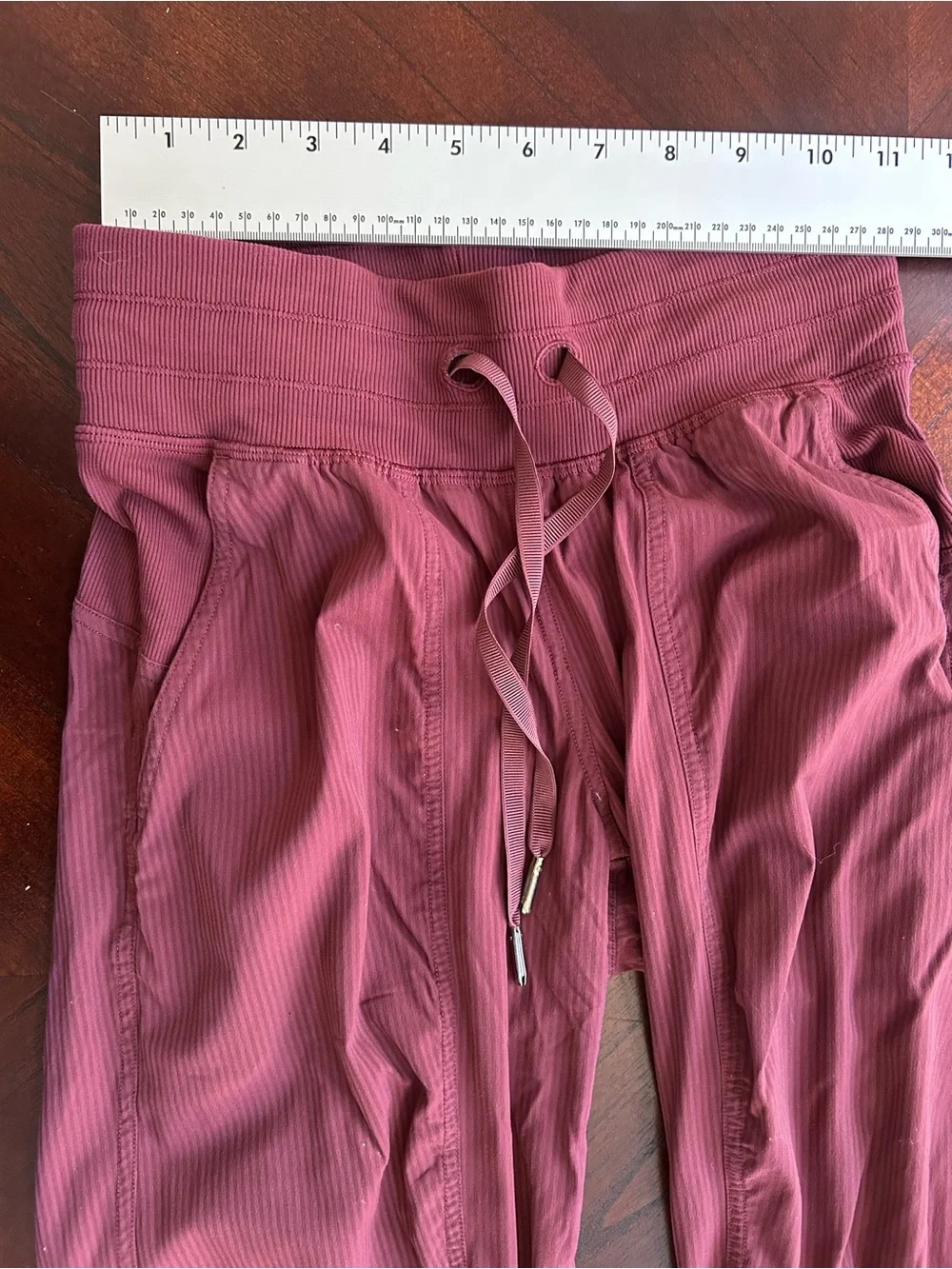 lululemon athletica Mauve Drawstring Track Joggers